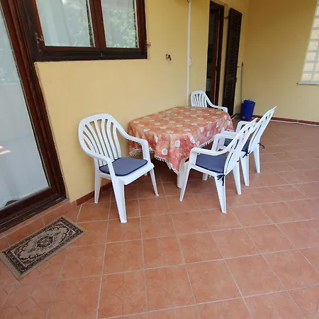 Apartments Lora Rovinj Exterior photo