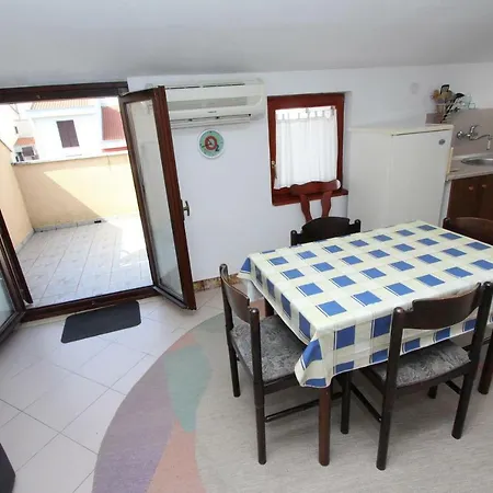 Apartments Lora Rovinj Exterior photo