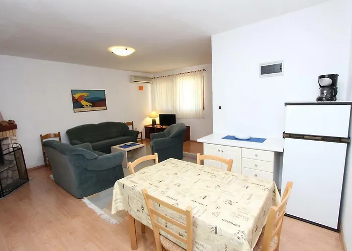 Apartments Lora