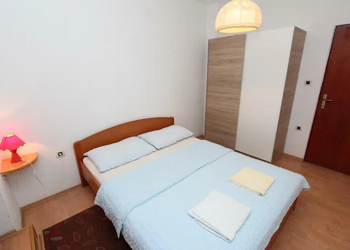 Apartments Lora